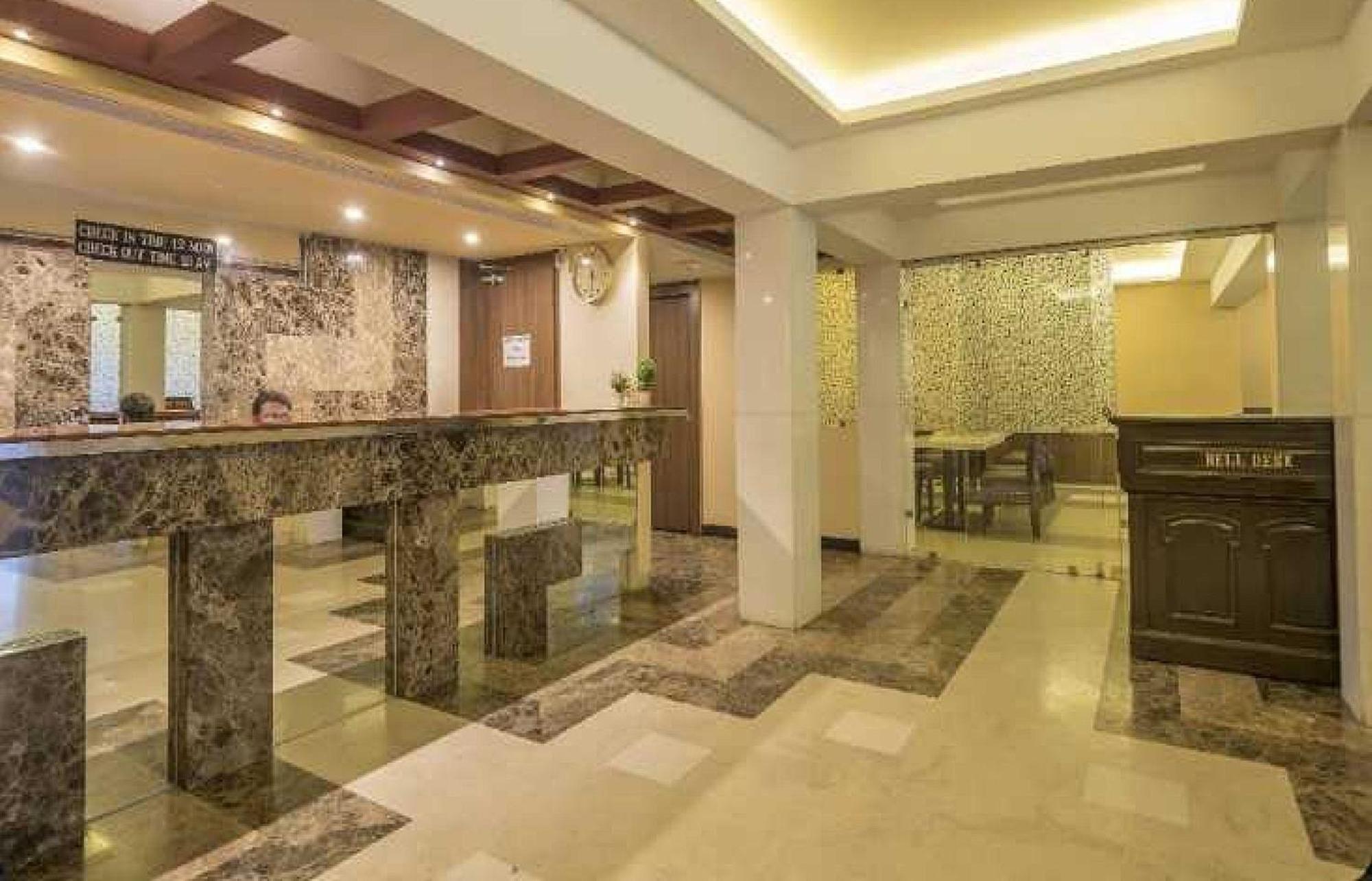 โรงแรมนิสรรค์ โบปาล ภายนอก รูปภาพ